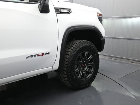 Used 2024 GMC Sierra 1500 AT4X image 47