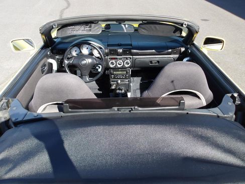 Used 2003 Toyota MR2 RWD image 12