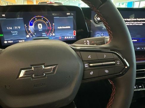 New 2026 Chevrolet Traverse RS w/ LPO, Floor Liner Package AWD/4WD image 18