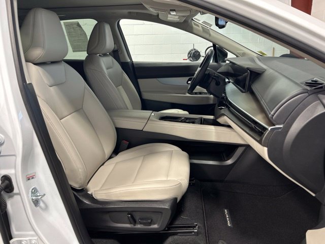Used 2025 Nissan Murano SL AWD/4WD image 12