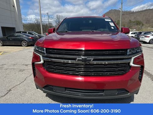 Used 2022 Chevrolet Suburban RST w/ Luxury Package image 8