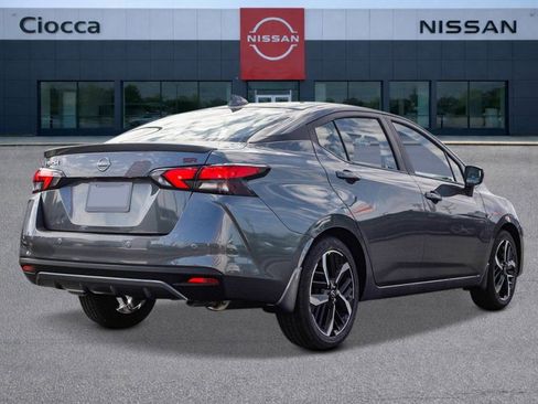 New 2025 Nissan Versa SR w/ Trunk Package image 4