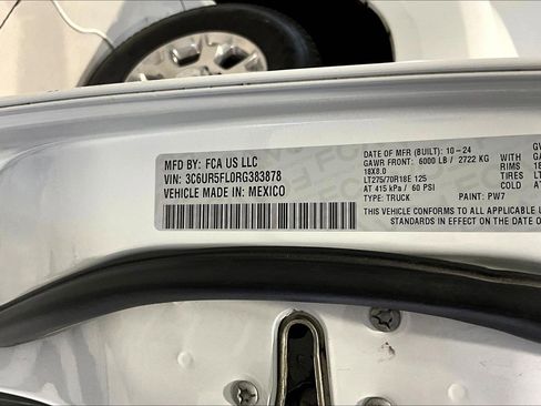 Used 2024 RAM 2500 Laramie image 19