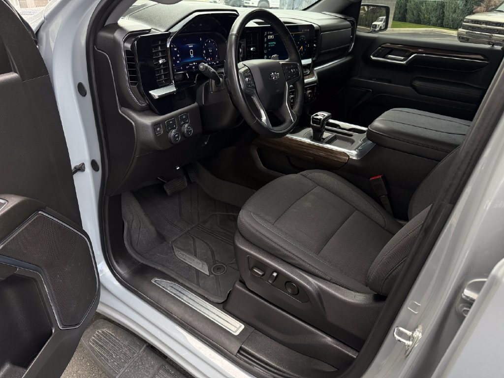 Used 2024 Chevrolet Silverado 1500 RST w/ Protection Package AWD/4WD image 21