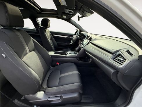 Used 2019 Honda Civic EX image 12