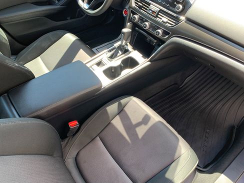 Used 2019 Honda Accord LX image 31
