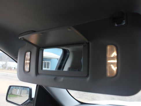 Used 2018 GMC Yukon SLT AWD/4WD image 26