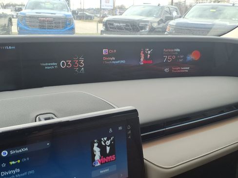 Used 2024 Lincoln Nautilus Reserve w/ Equipment Group 202A image 29