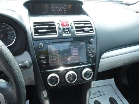 Used 2017 Subaru Forester 2.5i Premium w/ Popular Package #1A AWD/4WD image 14