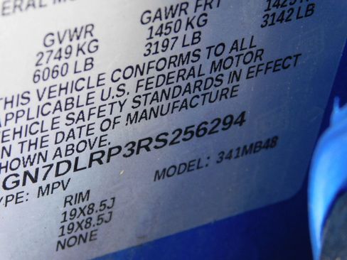 Used 2024 Chevrolet Equinox EV LT FWD image 22