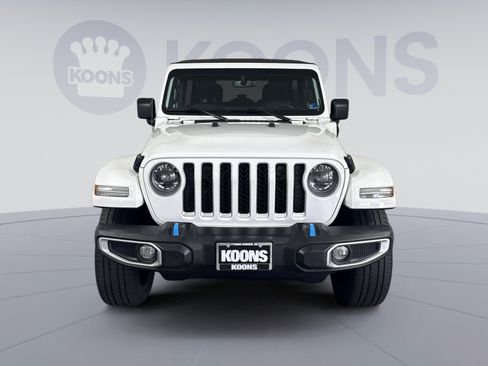 Used 2023 Jeep Wrangler Unlimited Sahara w/ Cold Weather Group AWD/4WD image 11