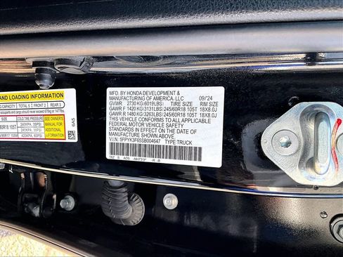 Used 2025 Honda Ridgeline TrailSport image 23