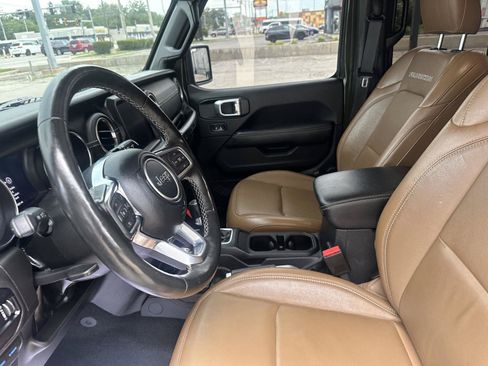 Used 2023 Jeep Wrangler Unlimited Rubicon 4xe w/ Safety Group AWD/4WD image 19