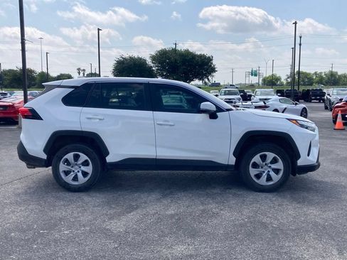 Used 2024 Toyota RAV4 LE FWD image 4
