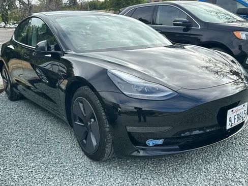 Used 2021 Tesla Model 3 Standard Range Plus RWD image 2