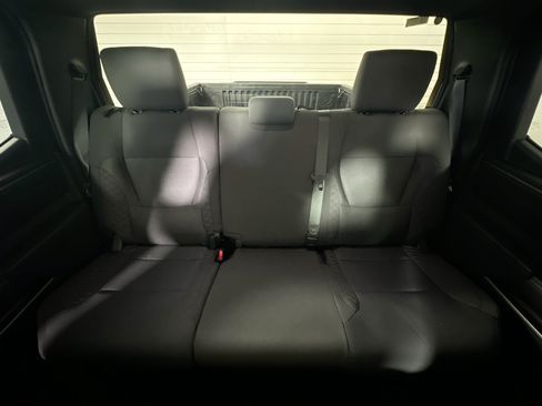 Used 2025 Toyota Tundra SR5 w/ SR5 Convenience Package AWD/4WD image 30
