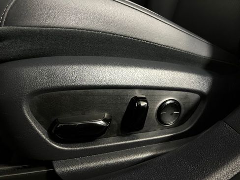 Used 2024 Lexus ES 350 w/ Premium Package image 23