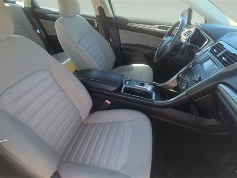 Used 2018 Ford Fusion S image 25