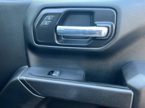 Used 2022 Chevrolet Silverado 1500 Custom w/ LPO, Dark Essentials Package RWD image 18