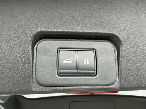 New 2026 Nissan Rogue SV AWD/4WD image 37