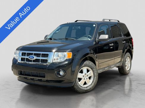 Used 2011 Ford Escape XLT w/ 201A Rapid Spec Order Code AWD/4WD image 1