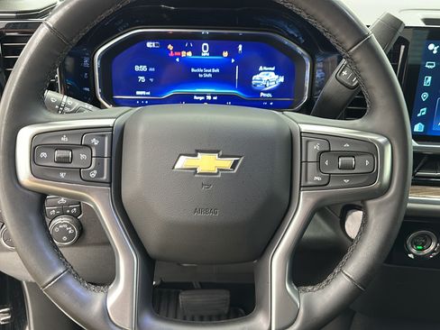 Used 2024 Chevrolet Silverado 1500 LT AWD/4WD image 15