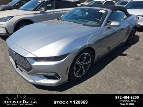 Used 2025 Ford Mustang Premium RWD image 1
