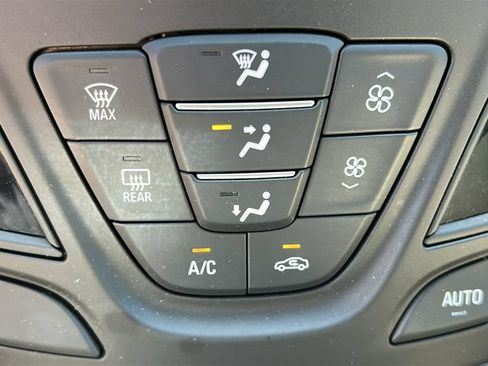 Used 2017 Buick Envision Essence w/ LPO, Hit The Road Package AWD/4WD image 22