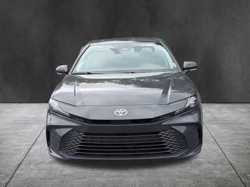 Used 2025 Toyota Camry LE FWD image 9