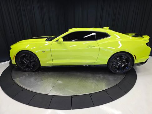 Used 2020 Chevrolet Camaro SS image 8