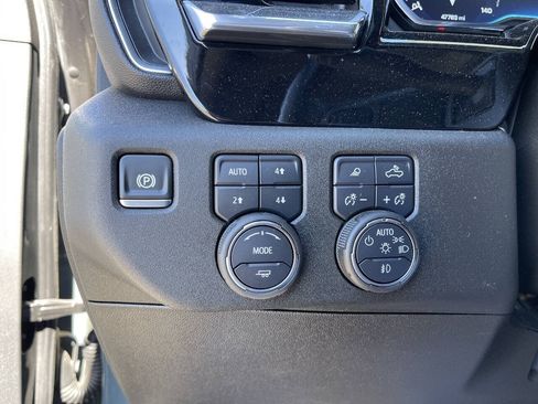 Used 2025 Chevrolet Silverado 3500 LT w/ Trail Boss Package AWD/4WD image 15
