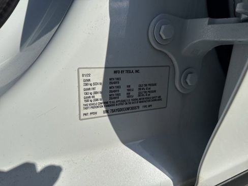 Used 2022 Tesla Model Y Long Range image 35