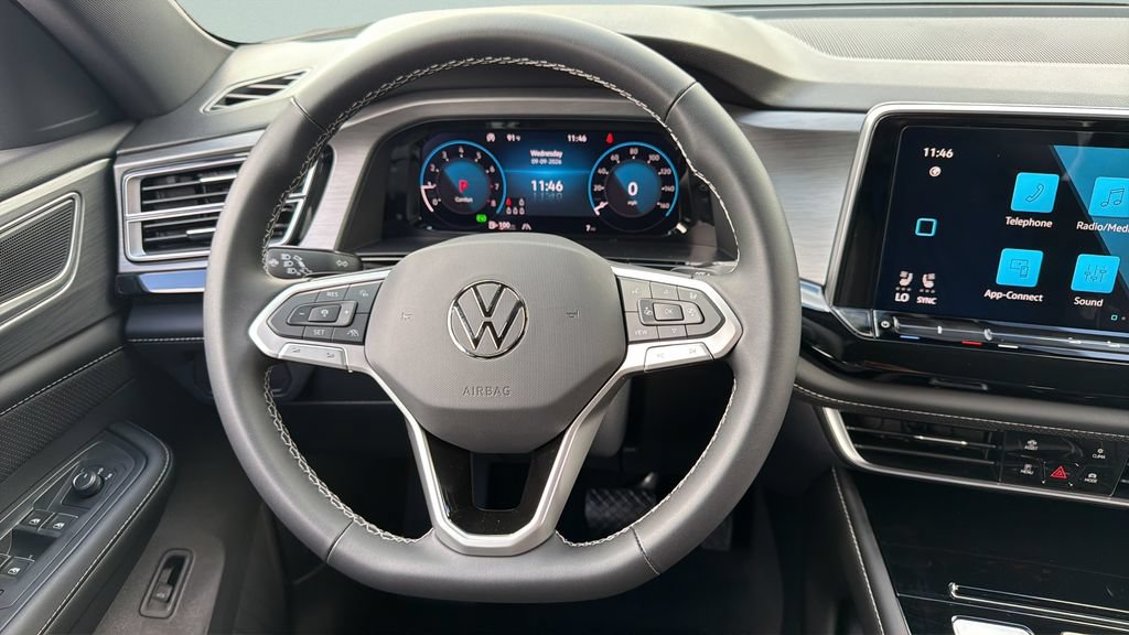 New 2026 Volkswagen Atlas Cross Sport SE FWD image 11