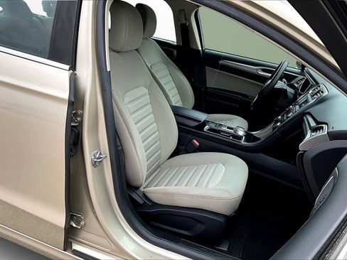 Used 2018 Ford Fusion S image 7