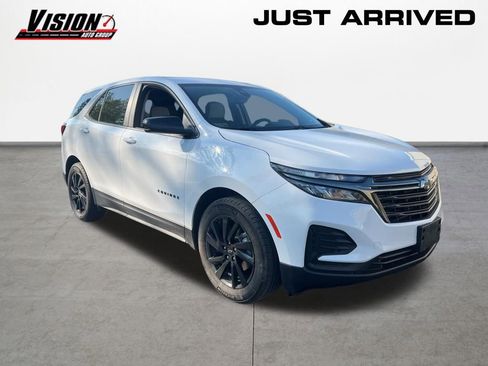 Used 2024 Chevrolet Equinox LS w/ LS Convenience Package FWD image 1