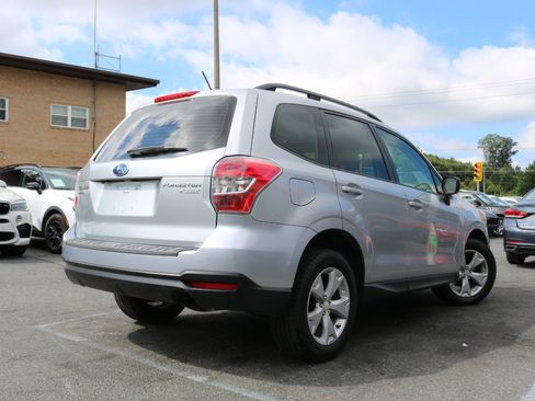 Used 2015 Subaru Forester 2.5i w/ Alloy Wheel Package image 2