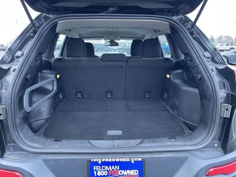 Used 2016 Jeep Cherokee Sport w/ Cold Weather Group image 23