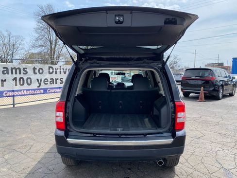 Used 2017 Jeep Patriot 4WD image 4