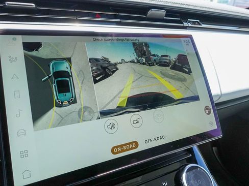 Used 2023 Land Rover Range Rover Sport SE image 25