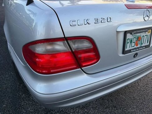 Used 2003 Mercedes-Benz CLK 320 Cabriolet image 29