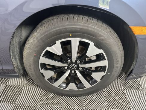 Used 2025 Honda Odyssey EX-L image 10