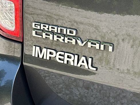 Used 2018 Dodge Grand Caravan SE w/ UConnect Hands-Free Group FWD image 14