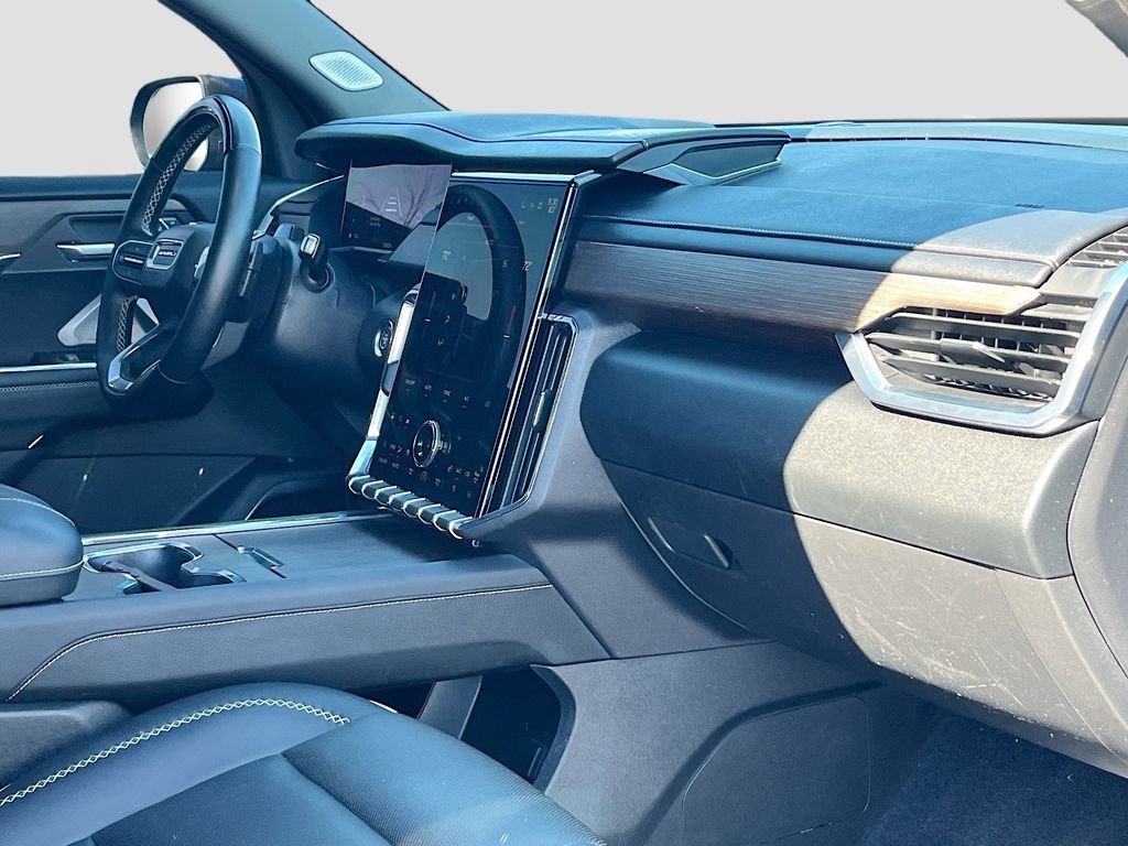 Used 2024 GMC Acadia Denali w/ Super Cruise Package FWD image 31