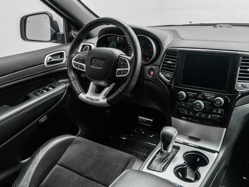 Used 2021 Jeep Grand Cherokee Trackhawk AWD/4WD image 28