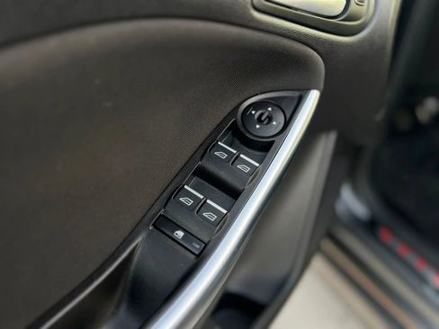 Used 2018 Ford Focus ST image 15