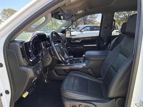 Used 2023 Chevrolet Silverado 1500 LTZ w/ LTZ Convenience Package II AWD/4WD image 13