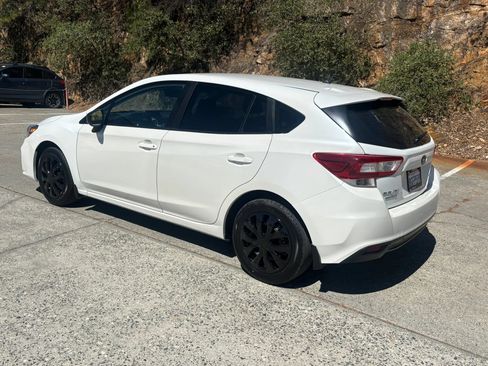 Used 2019 Subaru Impreza 2.0i AWD/4WD image 4