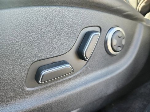 Used 2025 Genesis GV80 2.5T Standard image 11