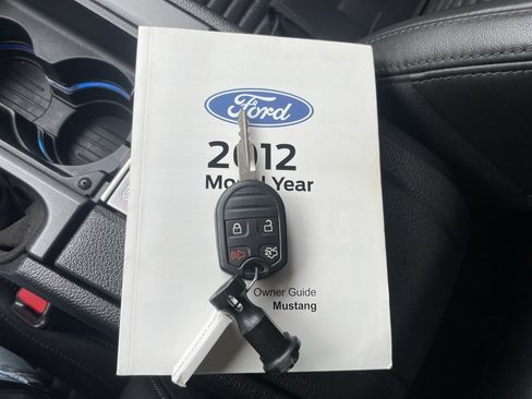 Used 2012 Ford Mustang Shelby GT500 w/ SVT Performance Pkg image 40