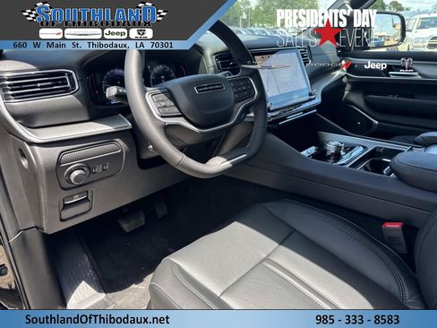 New 2026 Jeep Grand Wagoneer 2WD w/ Premium Group I image 10